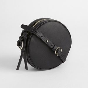 Gap Crossbody Circle Bag